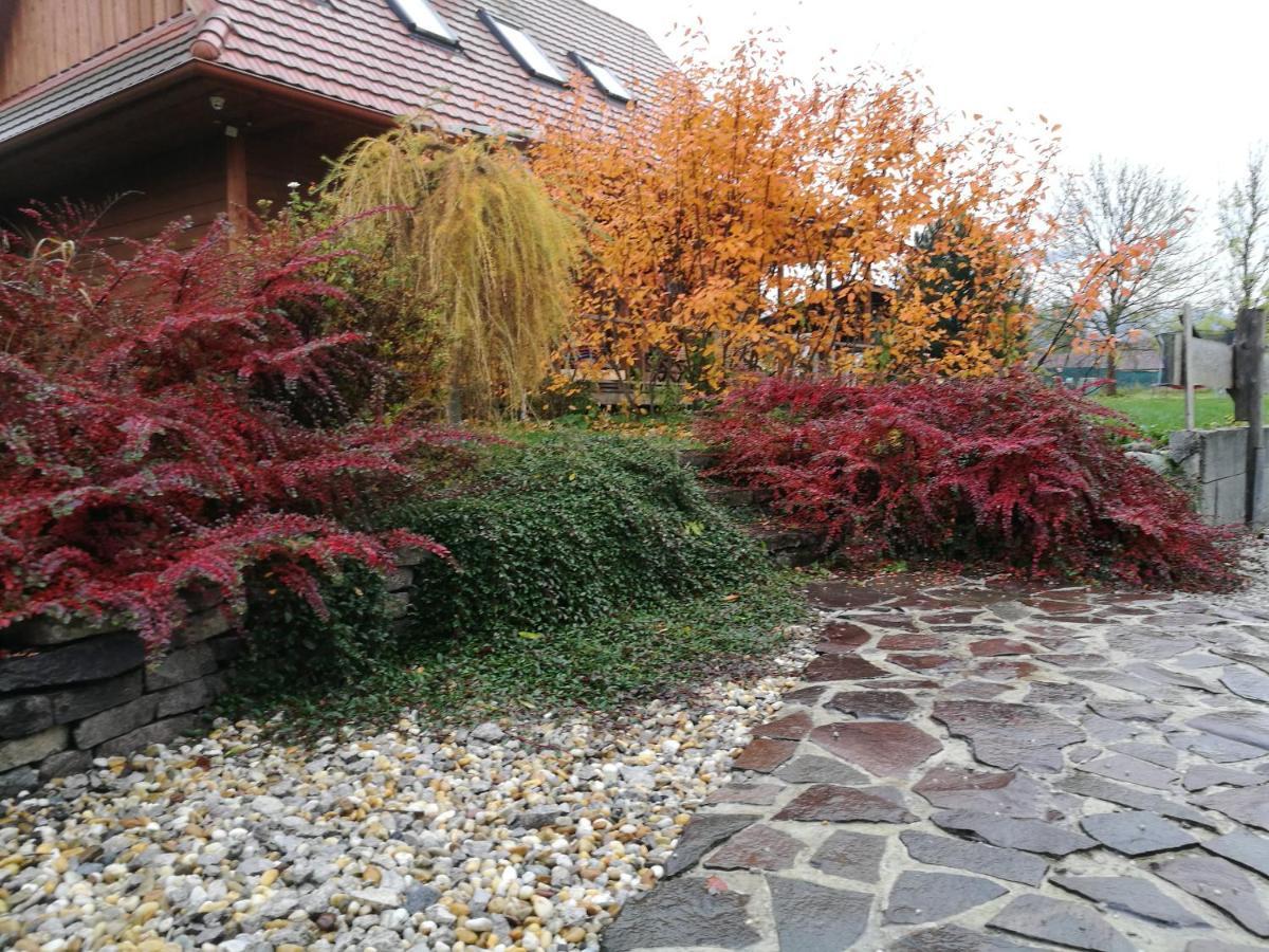 Holiday Home Holiday Raj Bešeňová Eksteriør bilde