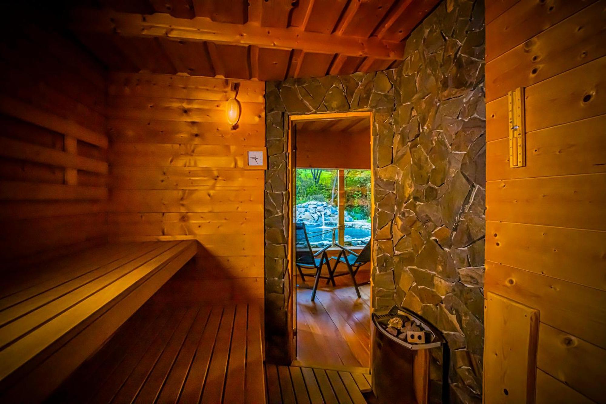 Holiday Home Holiday Raj Bešeňová Eksteriør bilde