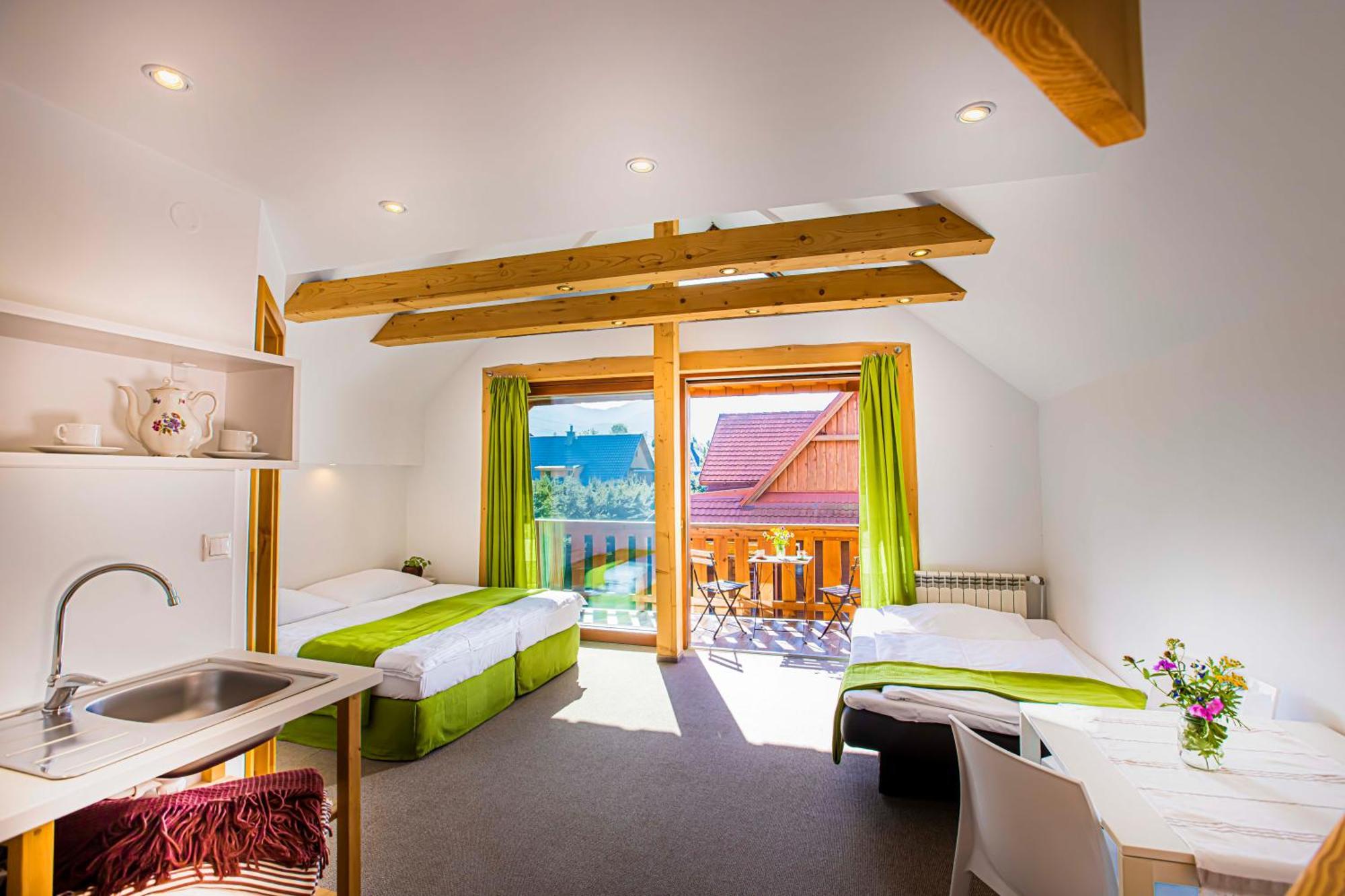 Holiday Home Holiday Raj Bešeňová Eksteriør bilde